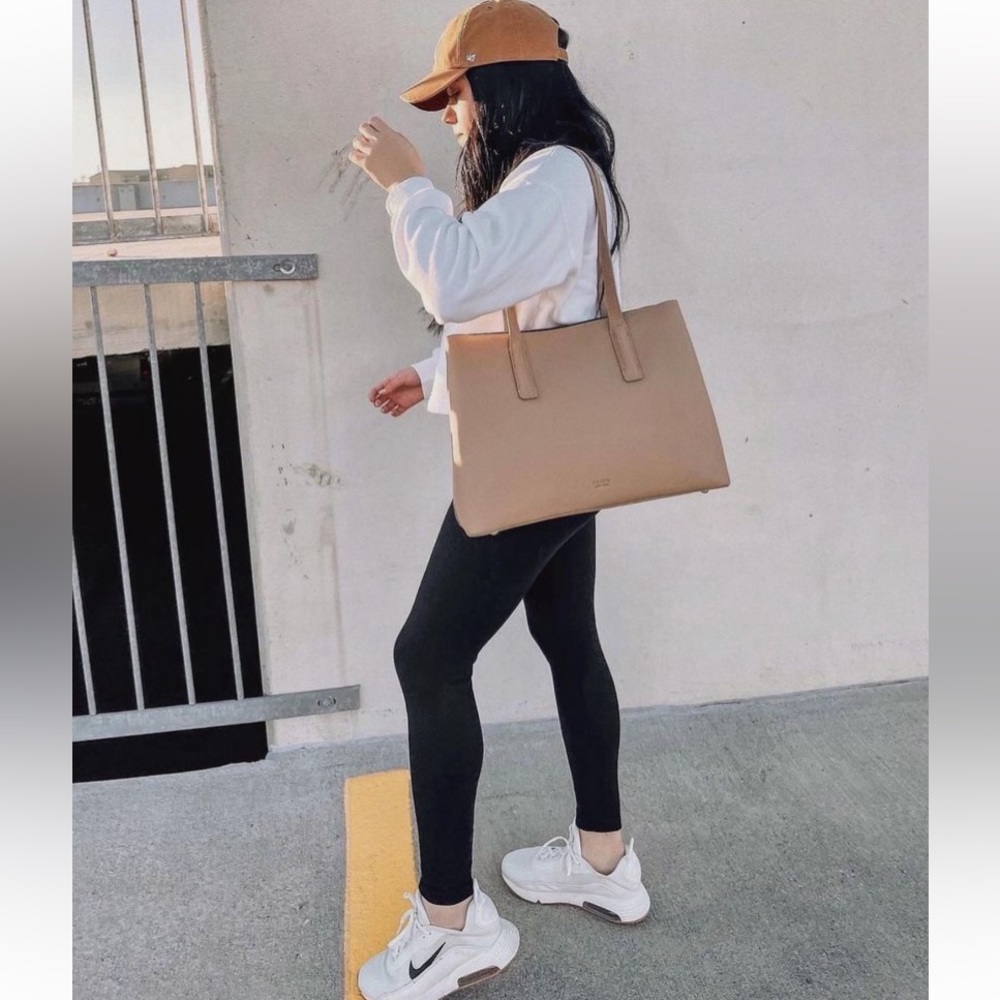 Freja NYC Linnea Taupe Tote Bag with Duster Bag - Picture 11 of 16